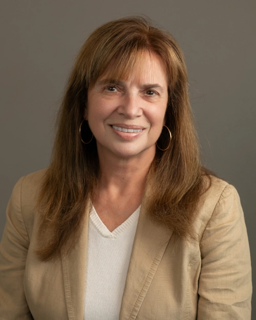 Suzanne EAC 083