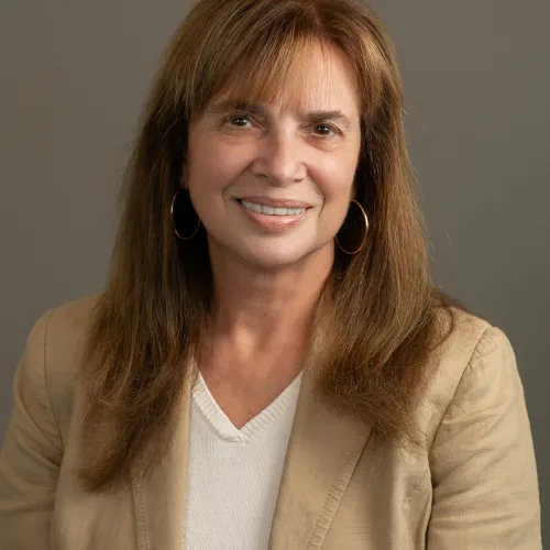 Suzanne EAC 083